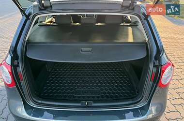 Универсал Volkswagen Passat 2010 в 