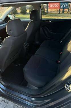 Универсал Volkswagen Passat 2010 в 