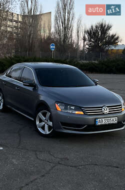 Седан Volkswagen Passat 2012 в Николаеве