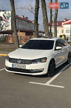 Седан Volkswagen Passat 2014 в Киеве