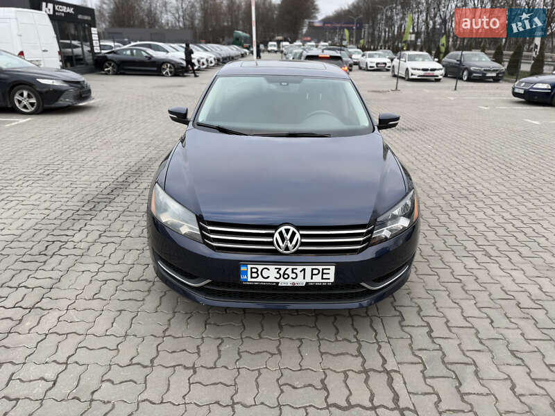 Седан Volkswagen Passat 2012 в Львові