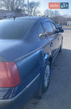 Седан Volkswagen Passat 1997 в Одесі