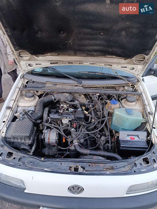 Универсал Volkswagen Passat 1988 в Днепре