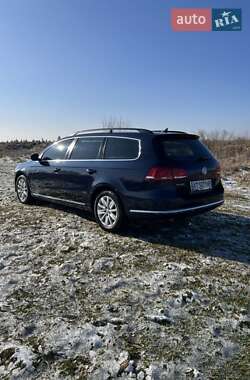 Універсал Volkswagen Passat 2013 в Івано-Франківську