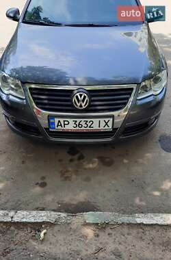 Універсал Volkswagen Passat 2010 в Запоріжжі