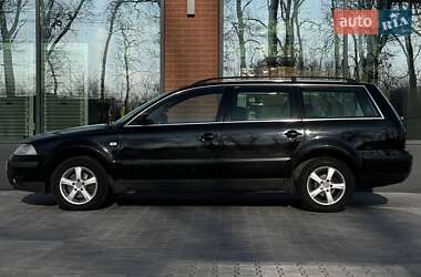 Универсал Volkswagen Passat 2002 в Киеве