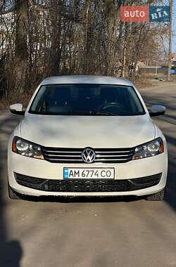 Седан Volkswagen Passat 2014 в Житомирі