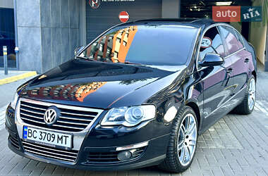 Седан Volkswagen Passat 2010 в Львові