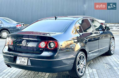 Седан Volkswagen Passat 2010 в Львові