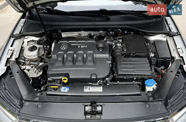 Универсал Volkswagen Passat 2015 в 