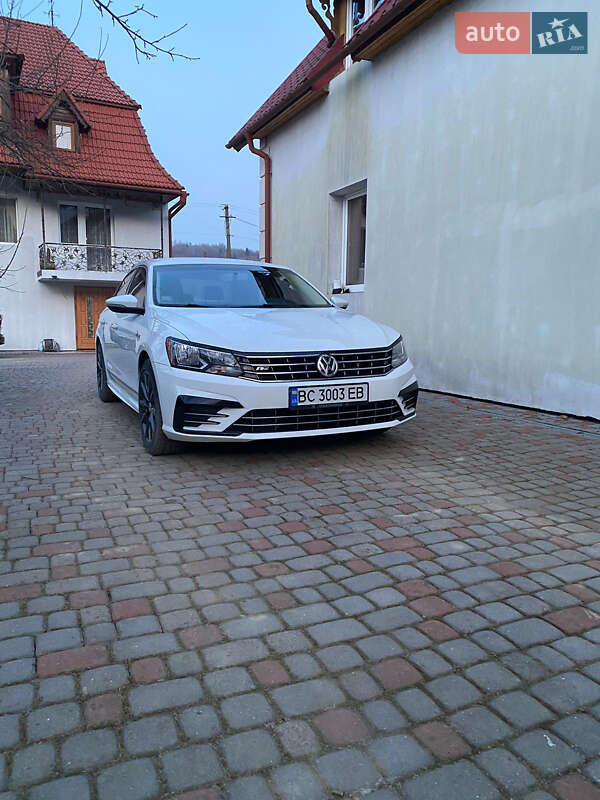 Седан Volkswagen Passat 2017 в Сколе
