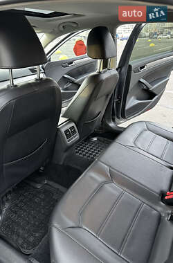 Седан Volkswagen Passat 2013 в 