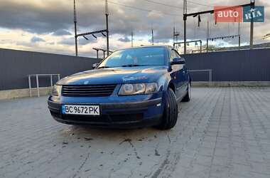 Седан Volkswagen Passat 1997 в Сколе