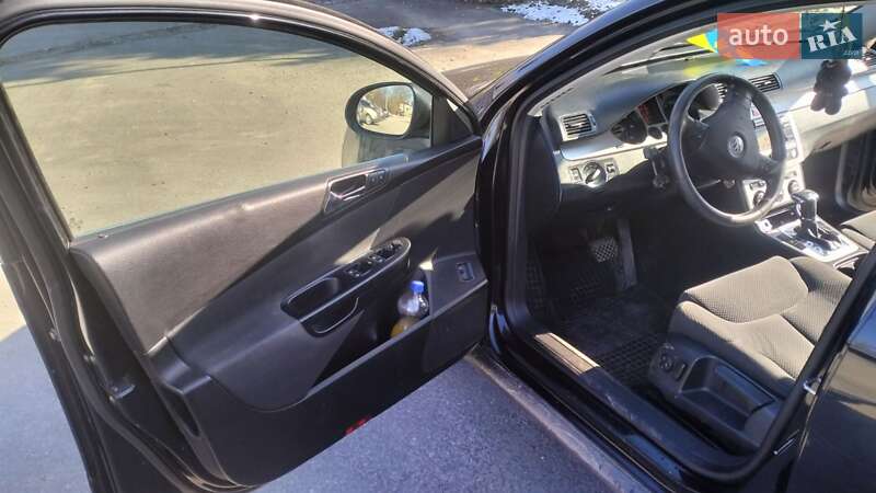 Універсал Volkswagen Passat 2008 в Тисмениці