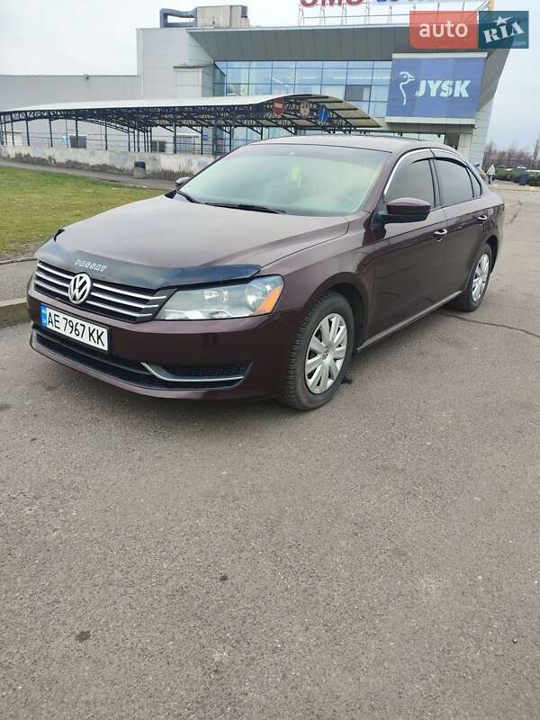 Седан Volkswagen Passat 2012 в Кривому Розі