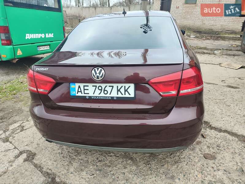 Седан Volkswagen Passat 2012 в Кривому Розі