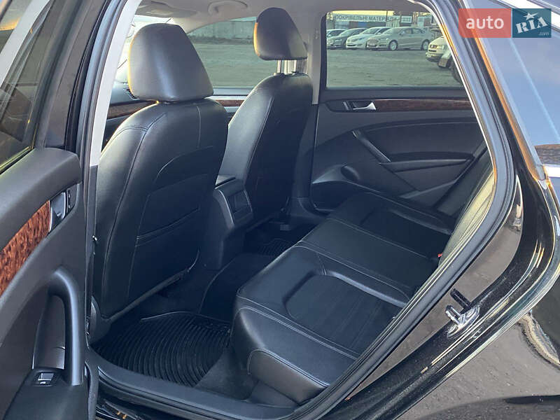 Седан Volkswagen Passat 2012 в Білій Церкві