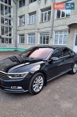 Седан Volkswagen Passat 2018 в Тернополе