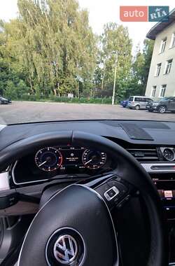 Седан Volkswagen Passat 2018 в Тернополе