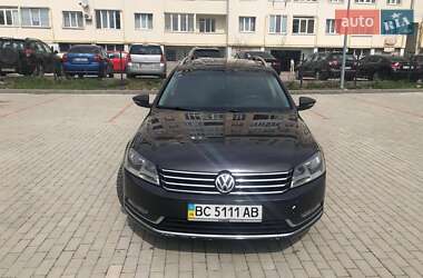 Універсал Volkswagen Passat 2011 в Львові