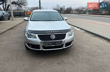 Седан Volkswagen Passat 2006 в Чернігові