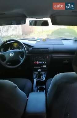 Универсал Volkswagen Passat 2001 в 