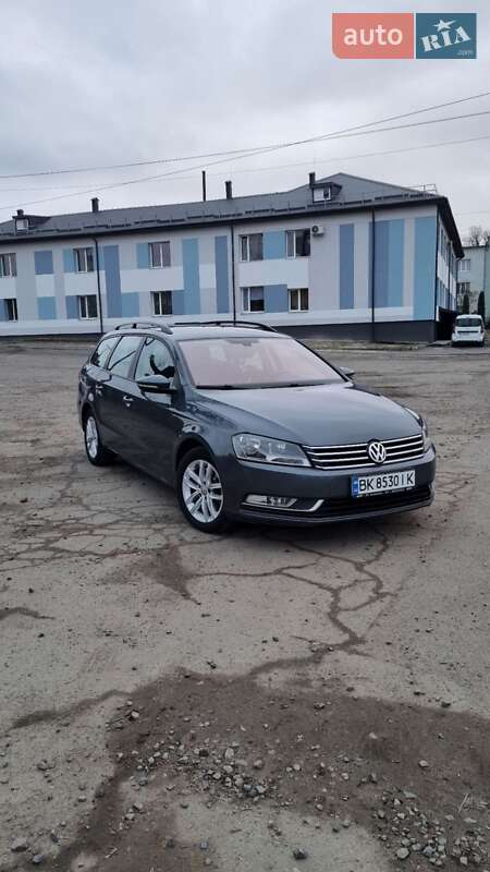 Універсал Volkswagen Passat 2014 в Луцьку