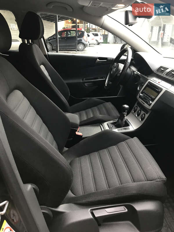 Универсал Volkswagen Passat 2009 в Тернополе