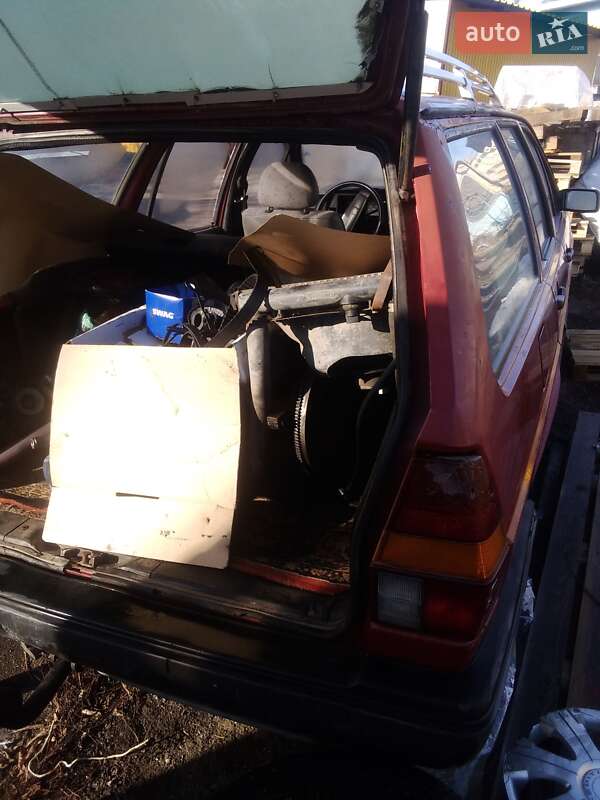 Универсал Volkswagen Passat 1985 в Киеве