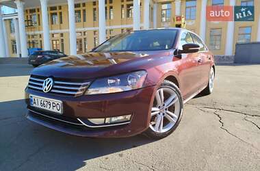 Седан Volkswagen Passat 2013 в Києві