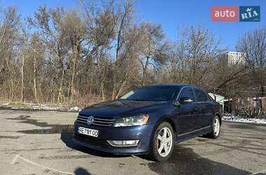 Седан Volkswagen Passat 2012 в Днепре