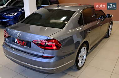 Седан Volkswagen Passat 2019 в Одесі