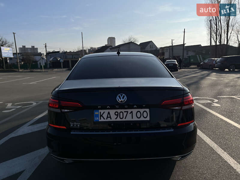 Седан Volkswagen Passat 2021 в Киеве
