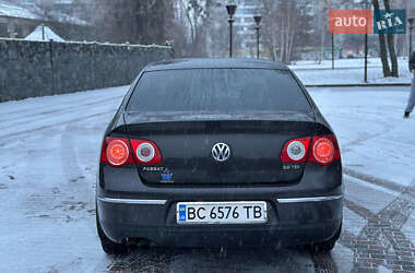 Седан Volkswagen Passat 2006 в Звягелі