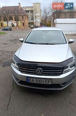Седан Volkswagen Passat 2011 в Первомайске