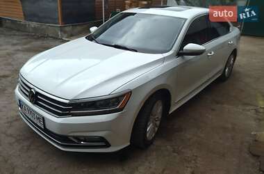 Седан Volkswagen Passat 2016 в Мені