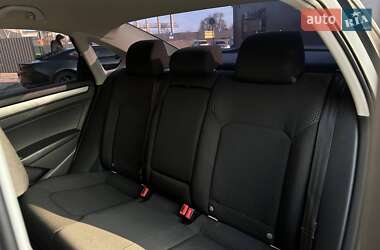 Седан Volkswagen Passat 2012 в Одессе