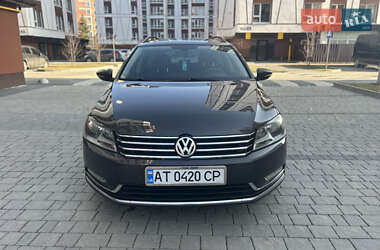 Універсал Volkswagen Passat 2011 в Івано-Франківську