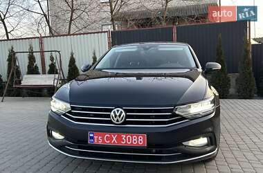 Седан Volkswagen Passat 2020 в Львове