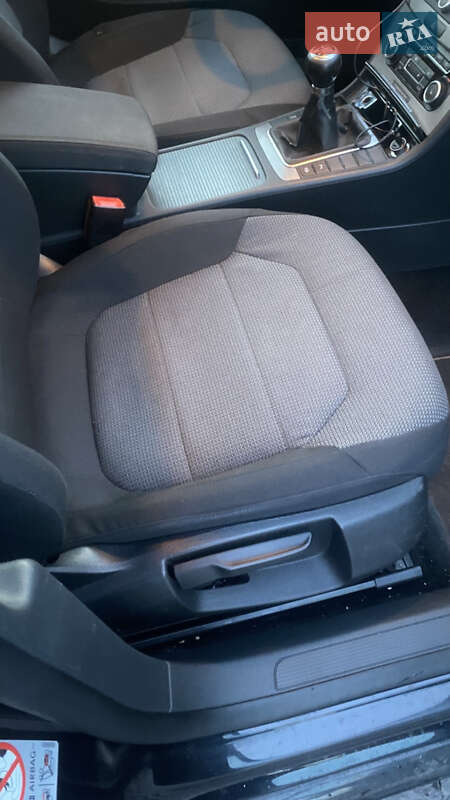 Універсал Volkswagen Passat 2011 в Мукачевому