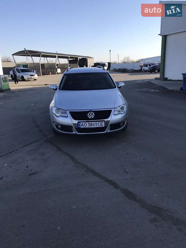Универсал Volkswagen Passat 2010 в 