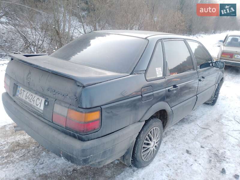 Седан Volkswagen Passat 1991 в Яремчі