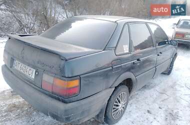 Седан Volkswagen Passat 1991 в 
