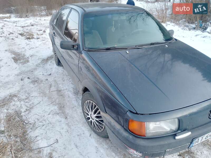Седан Volkswagen Passat 1991 в Яремчі