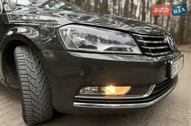 Седан Volkswagen Passat 2013 в Новояворівську