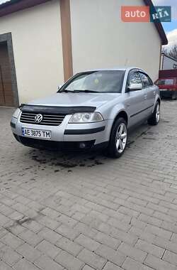 Седан Volkswagen Passat 2001 в Сарнах