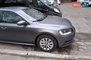 Седан Volkswagen Passat 2012 в Чернигове