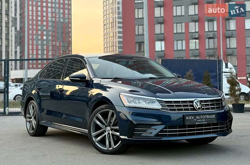 Седан Volkswagen Passat 2017 в Киеве