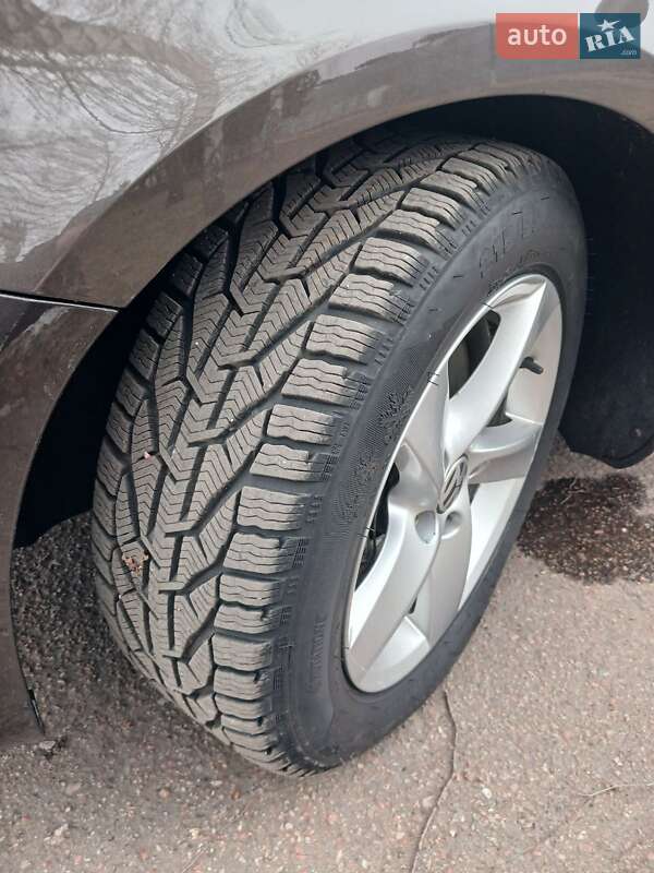 Универсал Volkswagen Passat 2013 в Бахмаче фото 3 Универсал Volkswagen Passat 2013 в Бахмаче