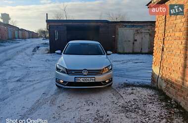 Седан Volkswagen Passat 2011 в Червонограде